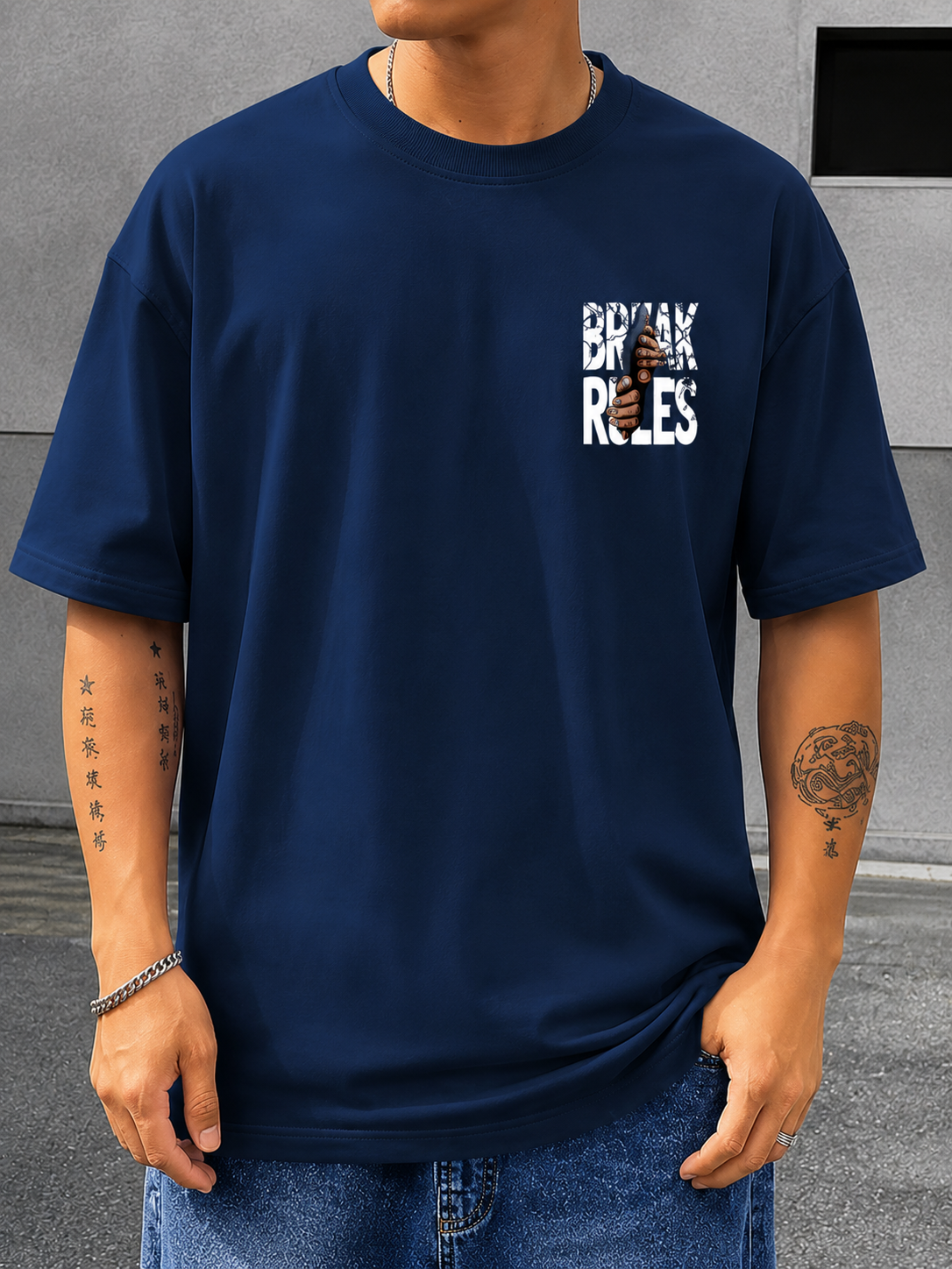 Menβs Oversized Printed T-Shirt with Three Quarter Sleeves - Image 2
