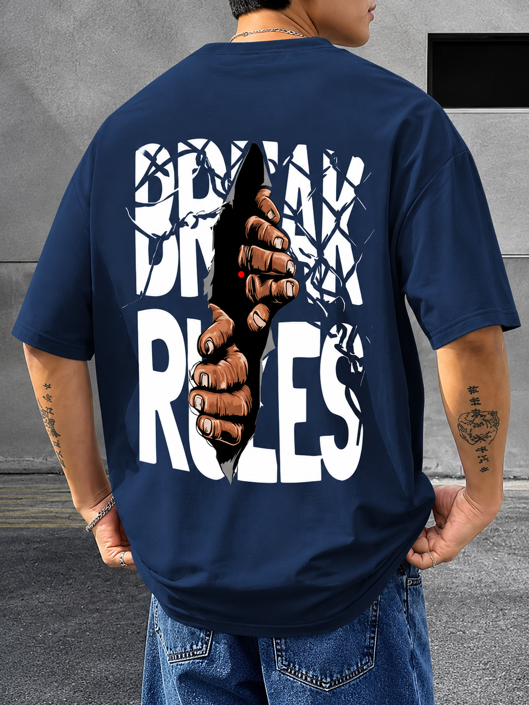 Menβs Oversized Printed T-Shirt with Three Quarter Sleeves